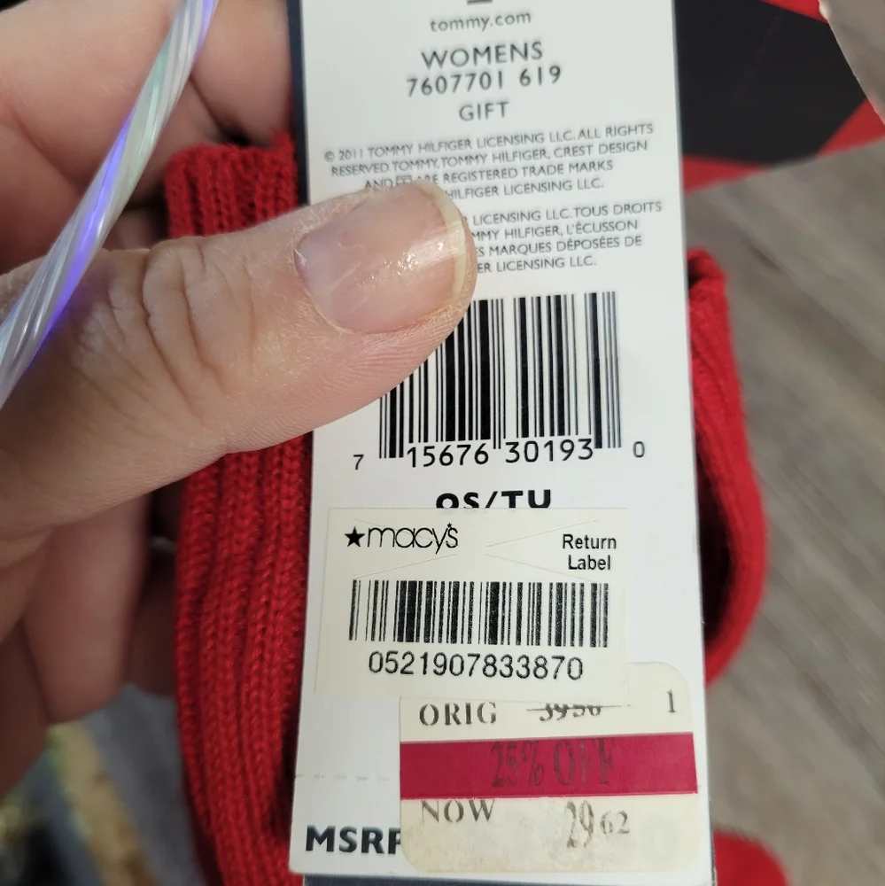 Tommy Hilfiger NWT Long Red Winter Gloves‎